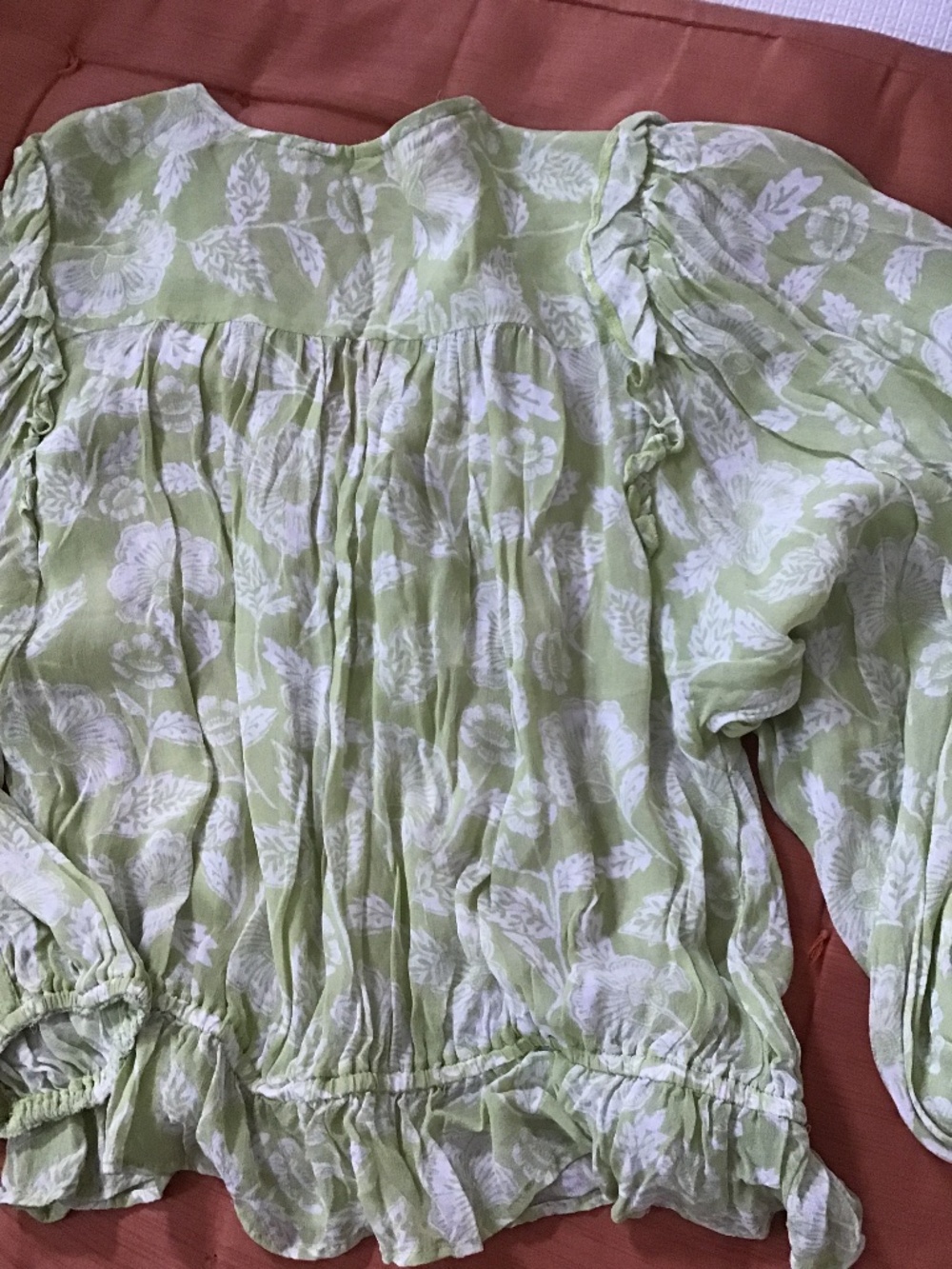Blouses - Picture 2 of 4